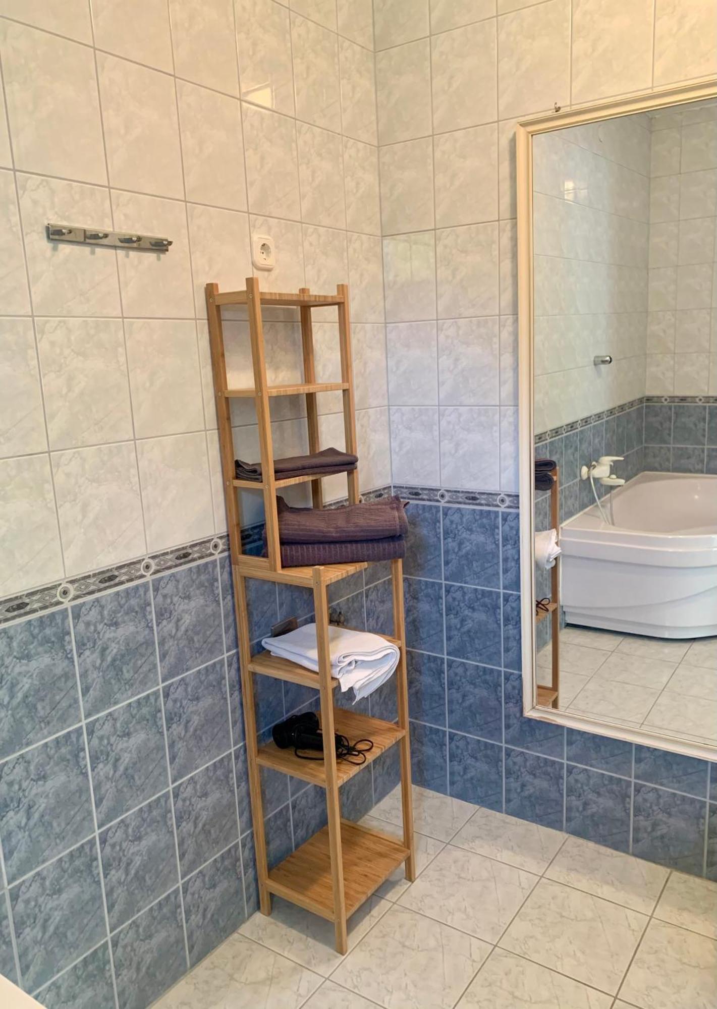 Lilium Villa Heviz Bagian luar foto